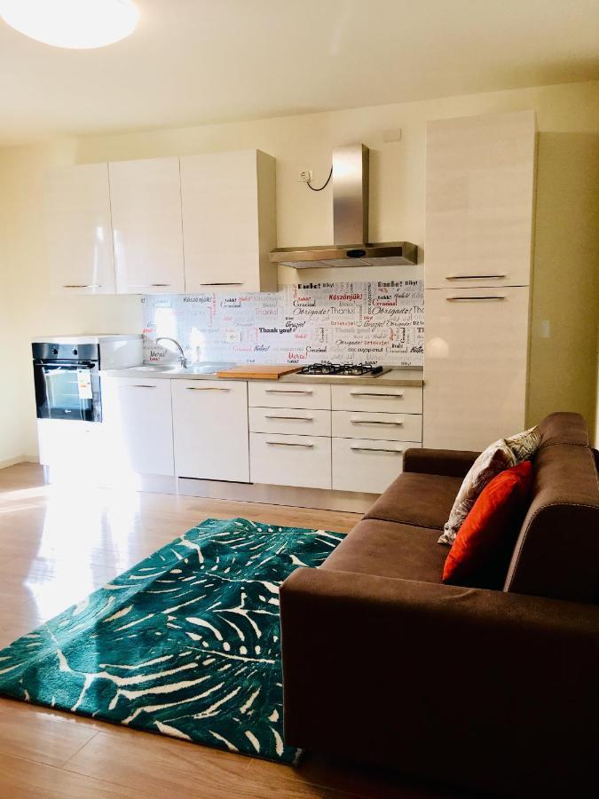 Residenza Elena Daire Rimini Dış mekan fotoğraf