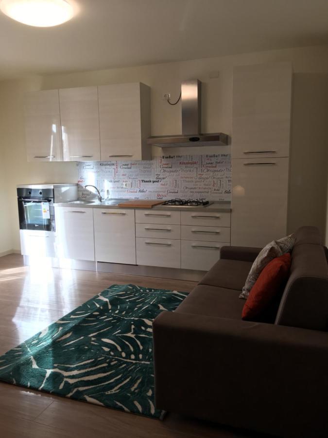 Residenza Elena Daire Rimini Dış mekan fotoğraf