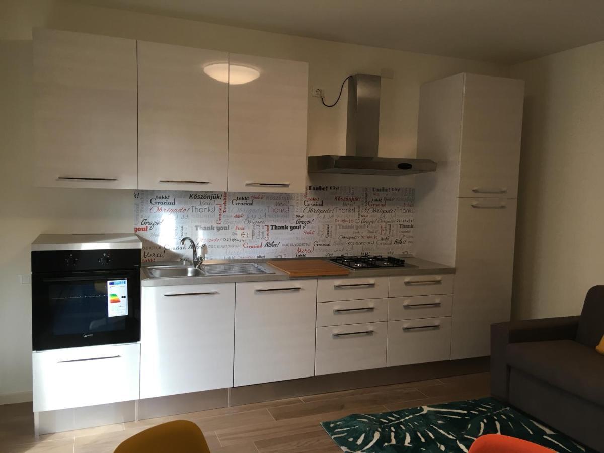 Residenza Elena Daire Rimini Dış mekan fotoğraf